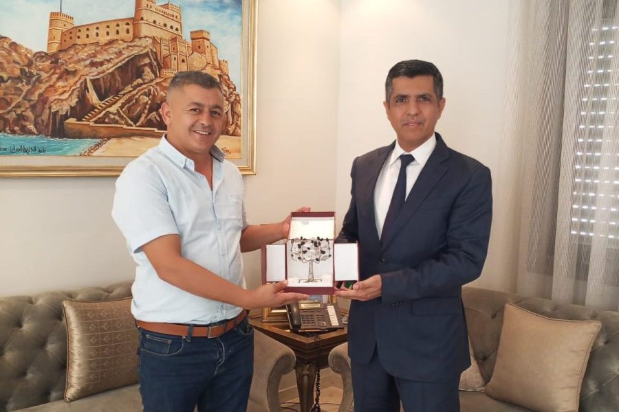تونس: السفير يواصل متابعة فرص الاستثمار في سلطنة عمان تونس: السفير يواصل متابعة فرص الاستثمار في سلطنة عمان
