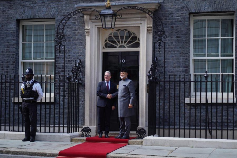 جلالةُ السُّلطان المُعظم يلتقي بدولة رئيس وزراء المملكة المتحدة جلالةُ السُّلطان المُعظم يلتقي بدولة رئيس وزراء المملكة المتحدة