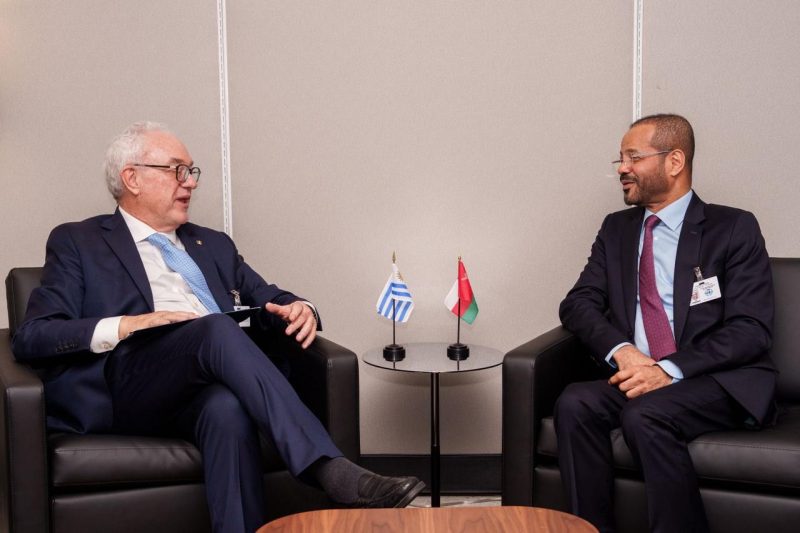 Minister meets Uruguay counterpart in New York