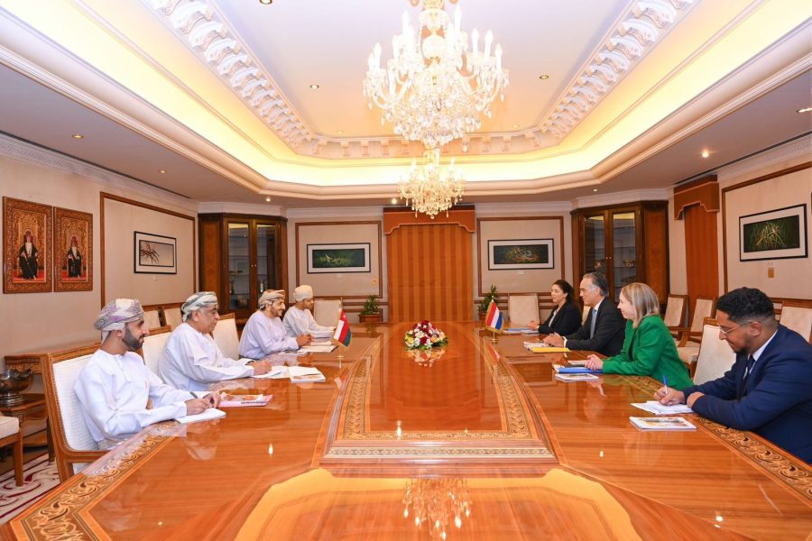 Political consultations between the Sultanate of Oman and the Kingdom of the Netherlands was successfully held Political consultations between the Sultanate of Oman and the Kingdom of the Netherlands was successfully held