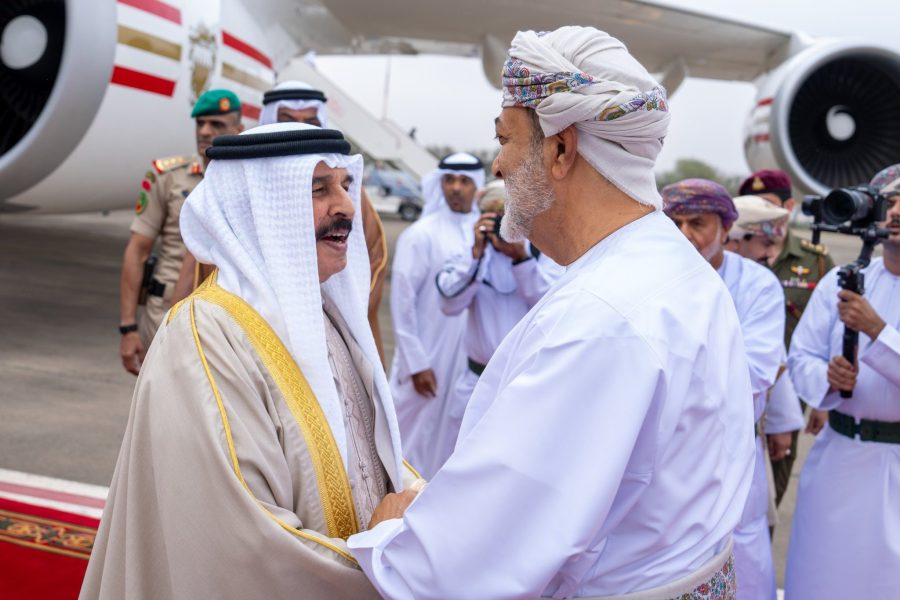 His Majesty welcomes King Hamad of Bahrain upon his arrival in Dhofar