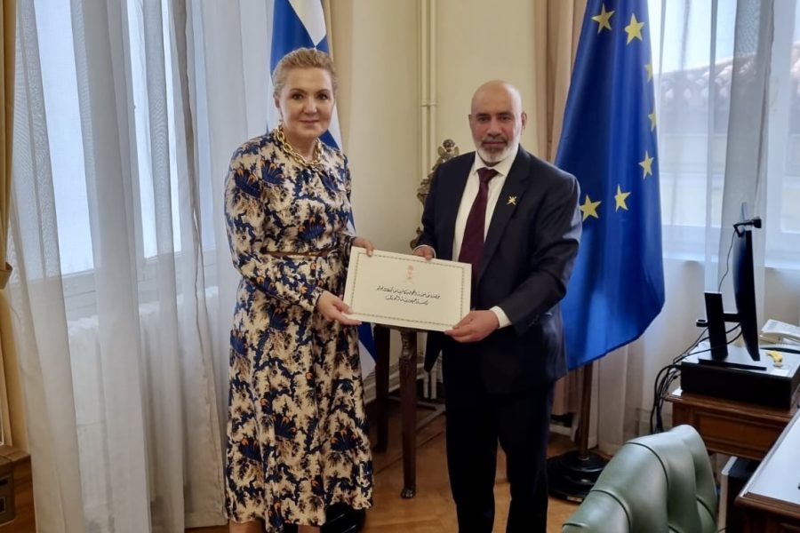 السفير الجديد في اليونان يقدم نسخة أوراق اعتماده greece foreign ministry new oman ambassador