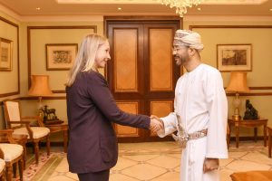وزير الخارجية يستقبل السفيرة الهولندية بمناسبة انتهاء مهام عملها