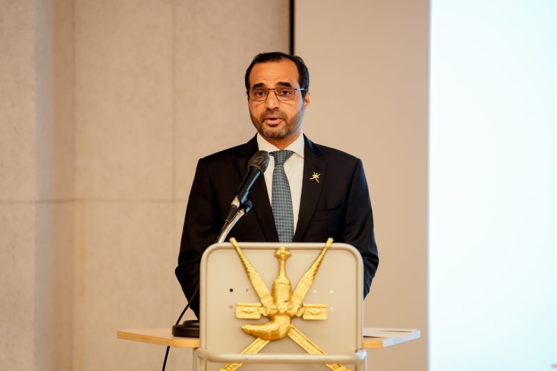 كوريا: سفارة سلطنة عُمان تنظم فعالية لزراعة شجرة اللبان وزهور رمزية