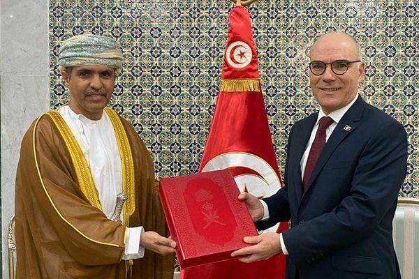 His Majesty the Sultan sends a written message to the Tunisian President