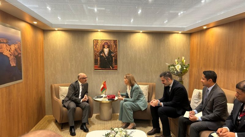 اسبانيا: سلطنة عُمان وإسبانيا تبحثان تعزيز العلاقات في المجال السياحي