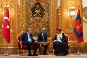 جلالةُ السُّلطان المعظّم والرئيس التركي يعقدان جلسة مباحثات