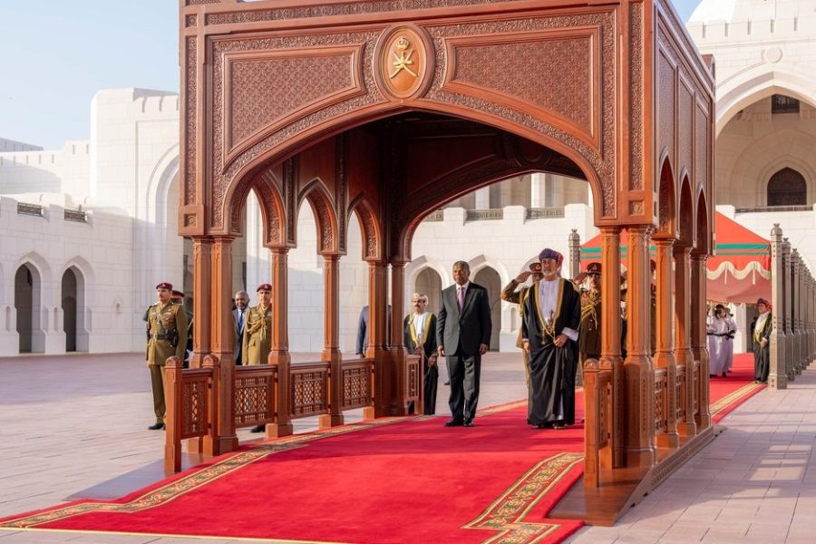 مراسمُ استقبالٍ رسميّةٌ للرئيس الأنجولي مراسمُ استقبالٍ رسميّةٌ للرئيس الأنجولي