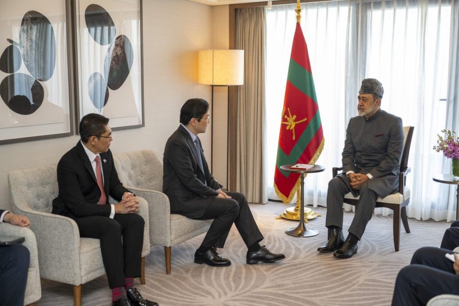 topic479719 His Majesty the Sultan receives the Deputy Prime Minister of Singapore