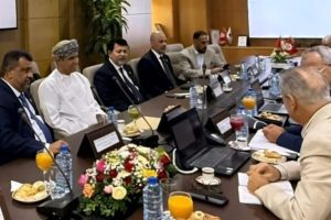 تونس: سفير سلطنة عمان يحضر توقع اتفاقية شراكة بين شركتين تونسية وعمانية في مجال الطاقة