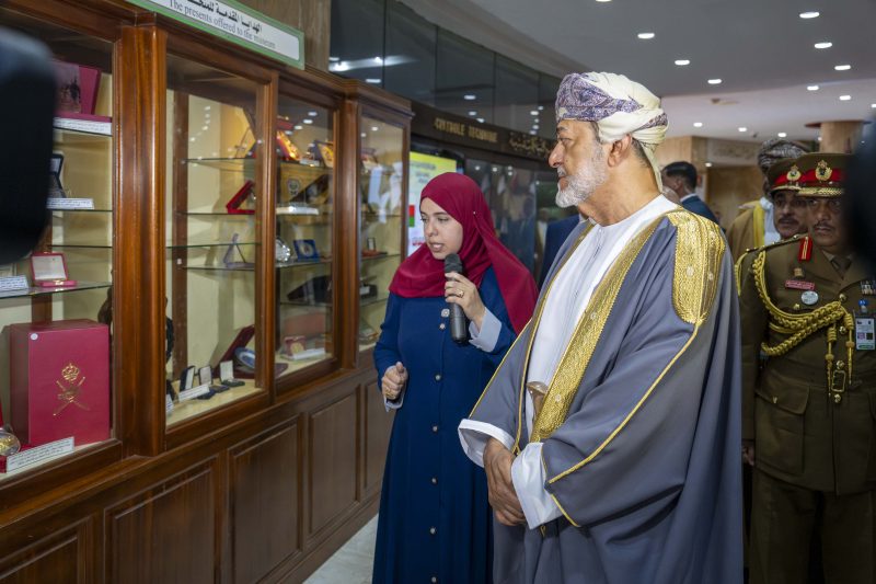 ورافق جلالةَ السُّلطان المعظم خلال الزيارة الوفد الرّسميّ المرافق لجلالتِه.