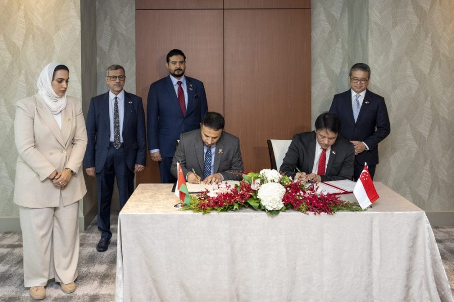 Oman and Singapore sign two memoranda of understanding Oman and Singapore sign two memoranda of understanding