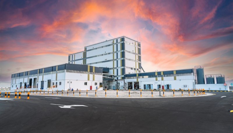 افتتاح مصنع لإنتاج الأعلاف الحيوانية والأحياء المائية بمدينة خزائن الاقتصادية