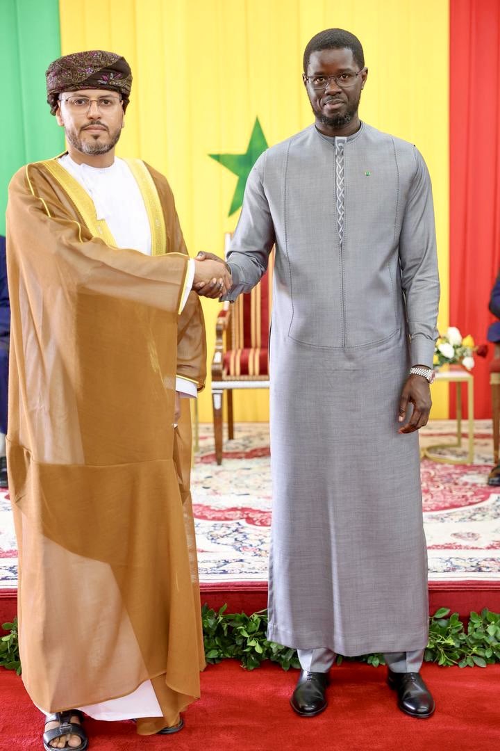 حضور سعادة السفير محمد الكثيري مراسم تقديم تهاني السلك الدبلوماسي لرئيس جمهورية السنغال