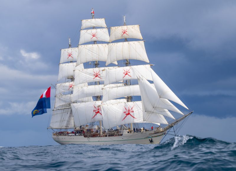 سفينة شباب عُمان الثانية.. رسالة وطن يحمل أشرعة السلام