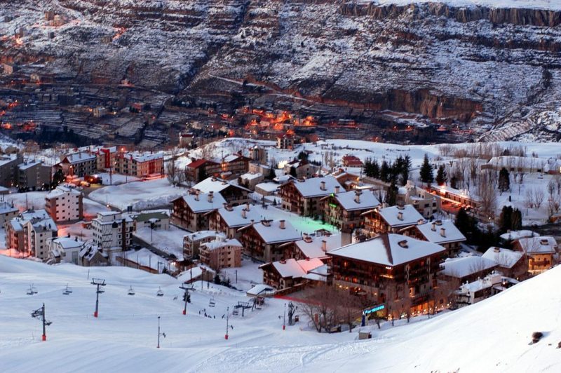 سلطنة عُمان ولبنان.. تعاون مشترك في شتى المجالات